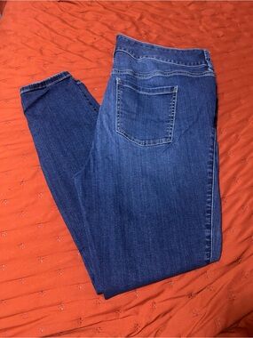 Plus size torrid skinny jeans size 18